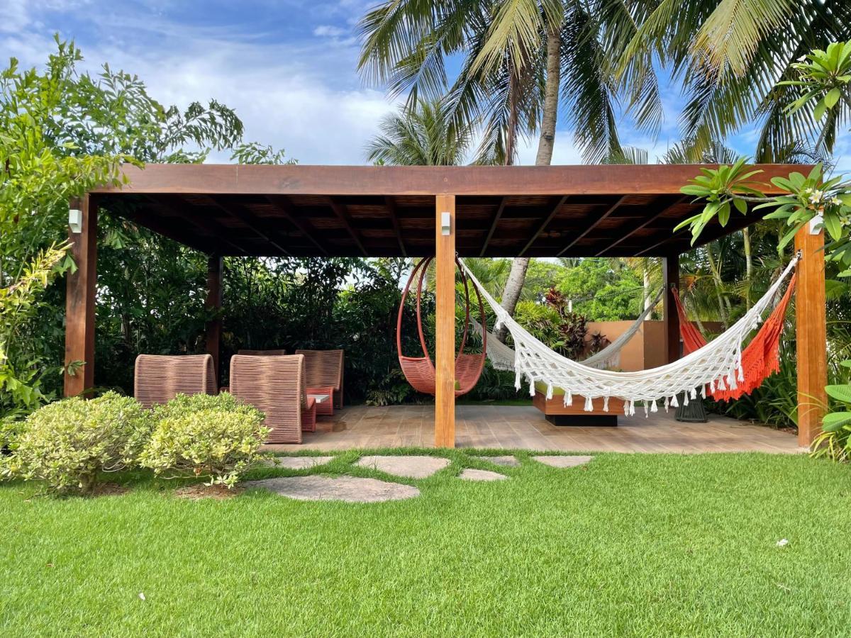 Casa De Praia Em Interlagos - 4 Suites A Poucos Metros Do Mar Camaçari エクステリア 写真